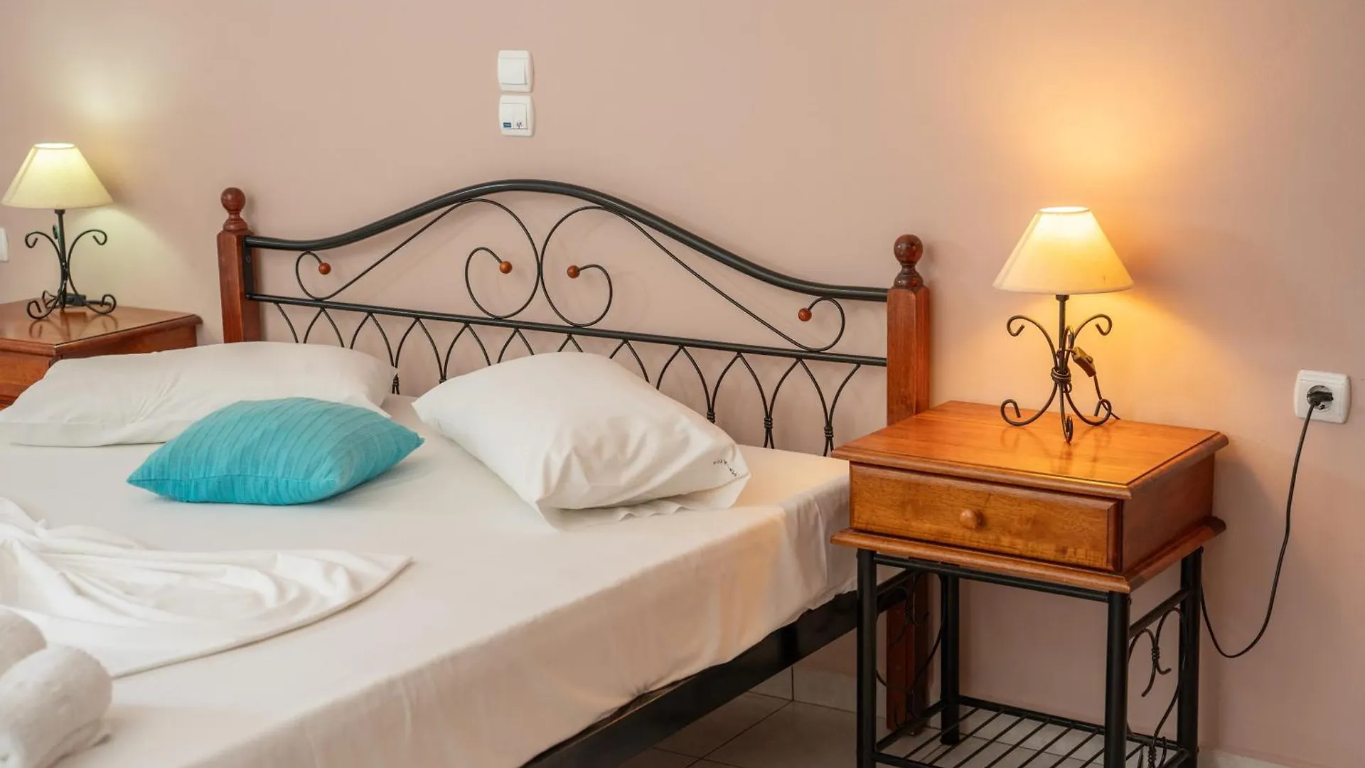 Agnanti Studios Lourdata  0*, Lourdata (Kefalonia)