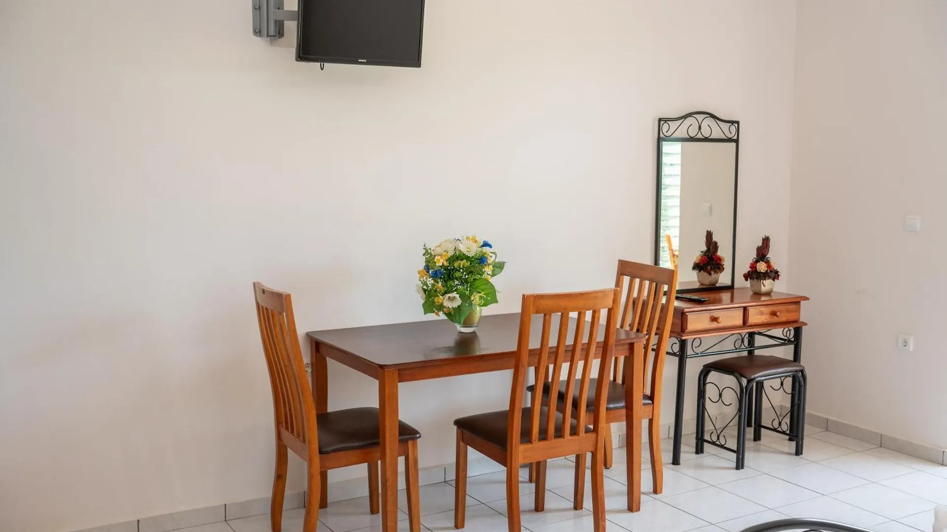 Apartment Agnanti Studios Lourdata  Greece