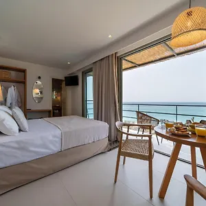 Thea Beachfront Suites In Lourdas Beach Apartment